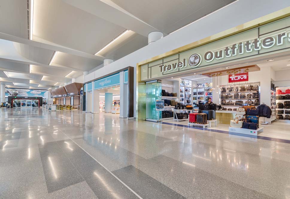 Concessions area in Phoenix Sky Harbor International Airport's Terminal 3 South Concourse
